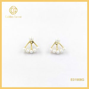 Chic Pearl Fan Front Back Earring with Gold Plated