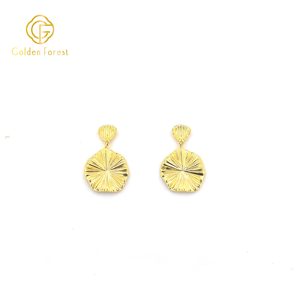 Statement Gold Fan - Shaped Dangle Earrings - Image 4
