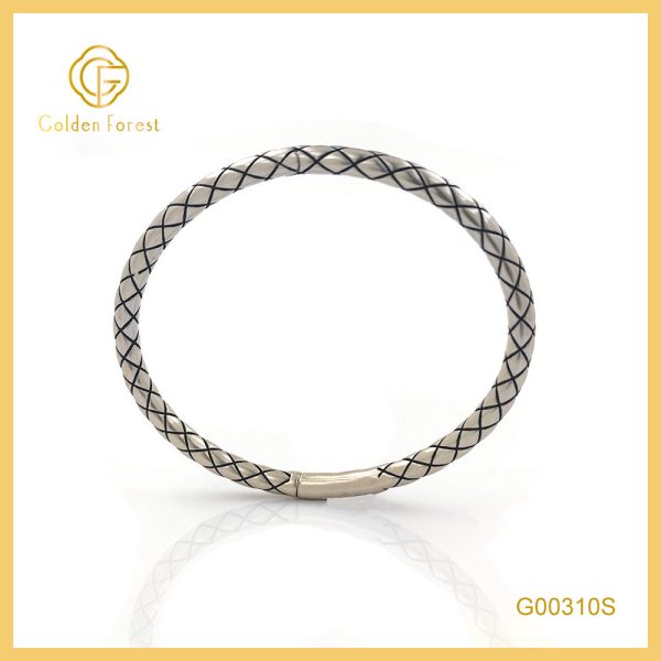 Silver Braided Textured Stylish Bangle for Fashion Enthusiasts