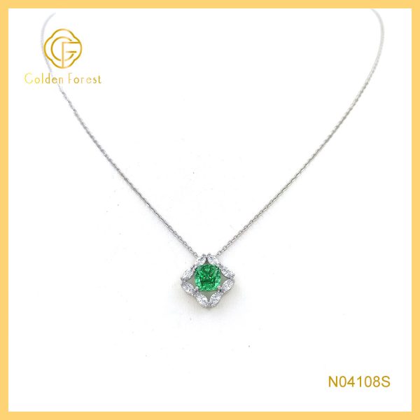 925 Silver Hollow Clover Green Center Stone Pendant Necklace