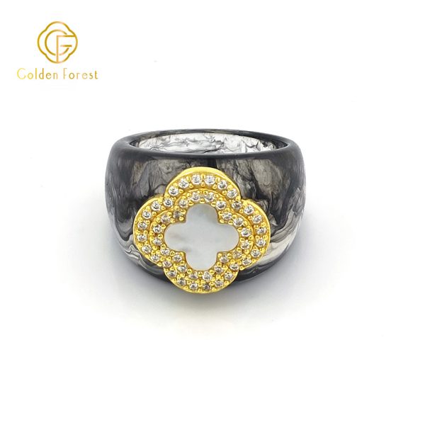 MOP Clover Resin Rings Statement Hypoallergenic Jewelry - Image 5