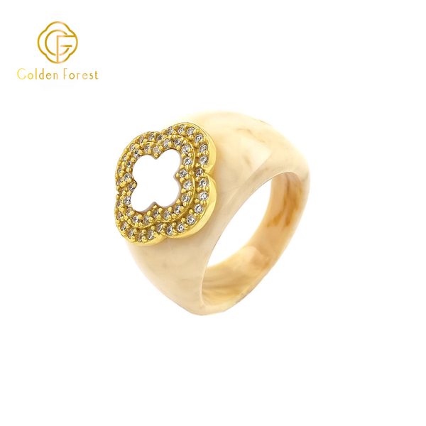 MOP Clover Resin Rings Statement Hypoallergenic Jewelry - Image 3