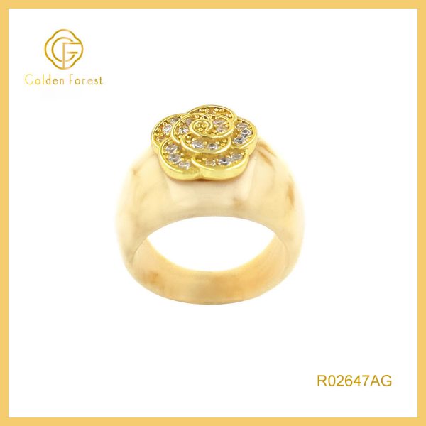 Mystic Gold Tone Flower Resin Rings with Vintage Design