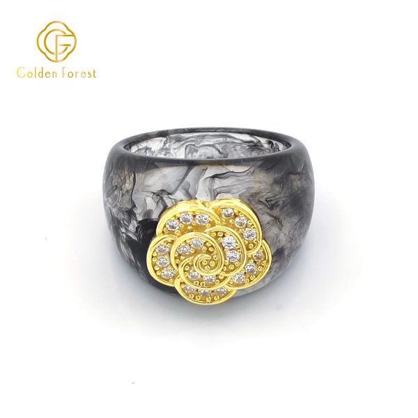 Mystic Gold Tone Flower Resin Rings with Vintage Design - Image 7