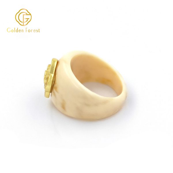 Mystic Gold Tone Flower Resin Rings with Vintage Design - Image 2