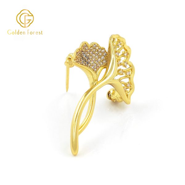 Gold Platd Ginkgo Leaf Shaped Diamond Encrusted Elegant Brooch for Women - Image 3